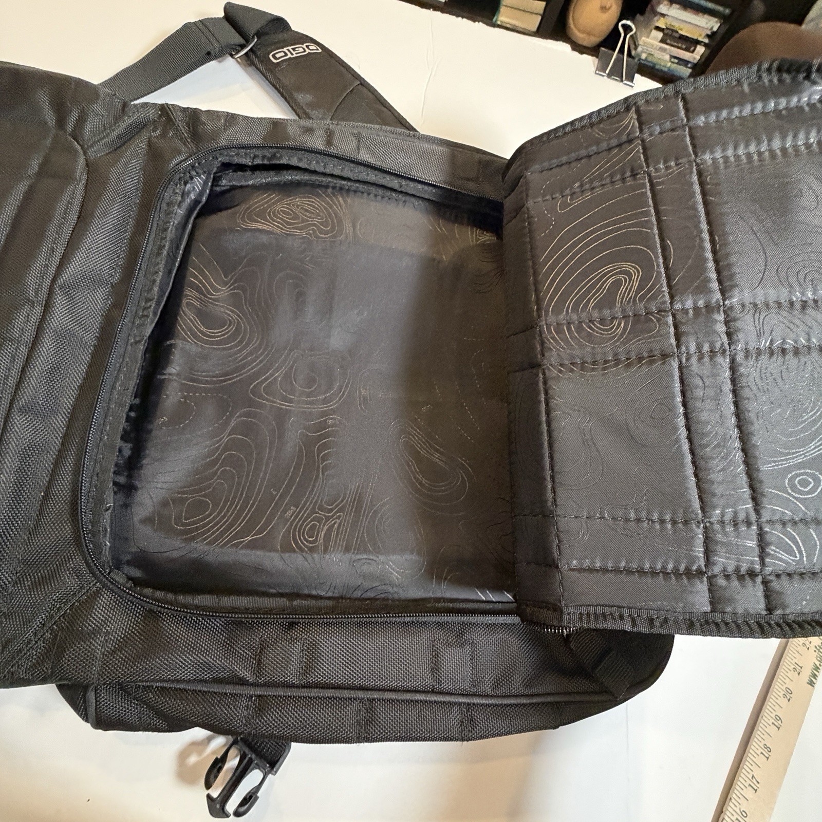Ogio Zip-off Black Messenger Bag Gaming Business Travel Tech – Magnetic