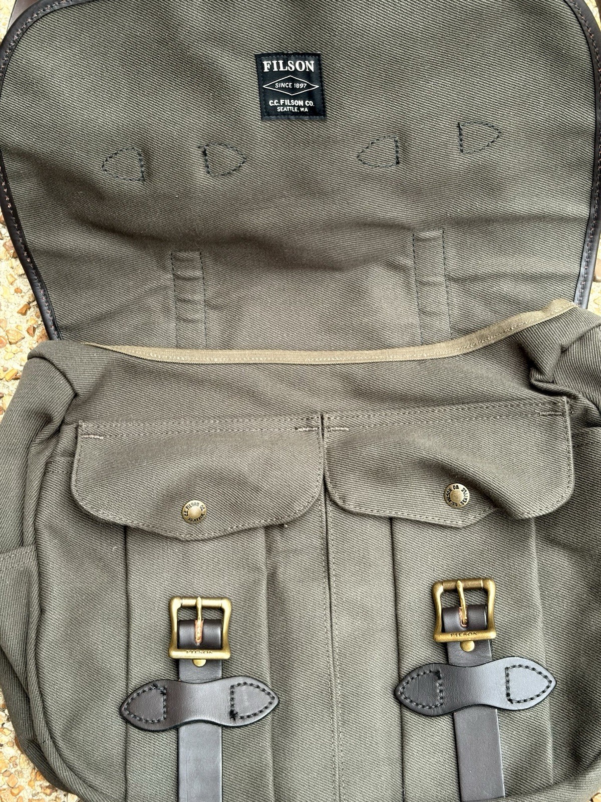 Filson Rugged Twill Medium Field Bag – Otter Green – Style 232 – Made in USA