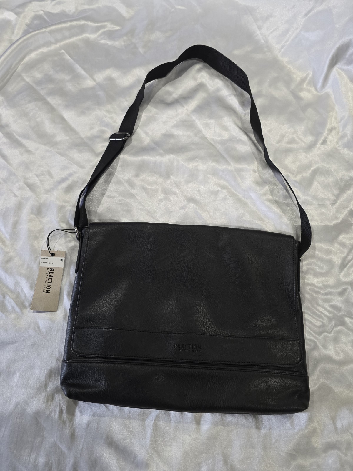 Kenneth Cole Reaction Black Crossbody Messenger