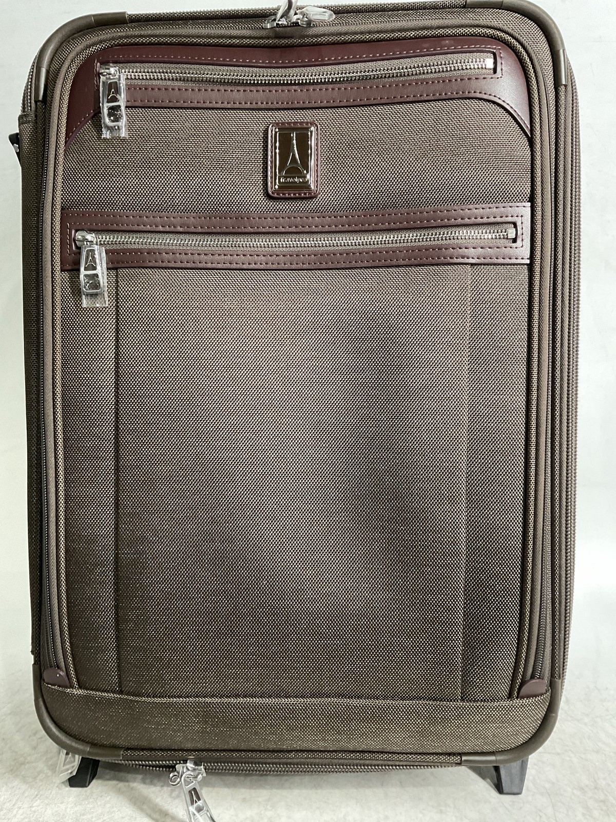 Travelpro Platinum Elite Softside Expandable Luggage, 2 Wheel Suitcase, 22 In U4