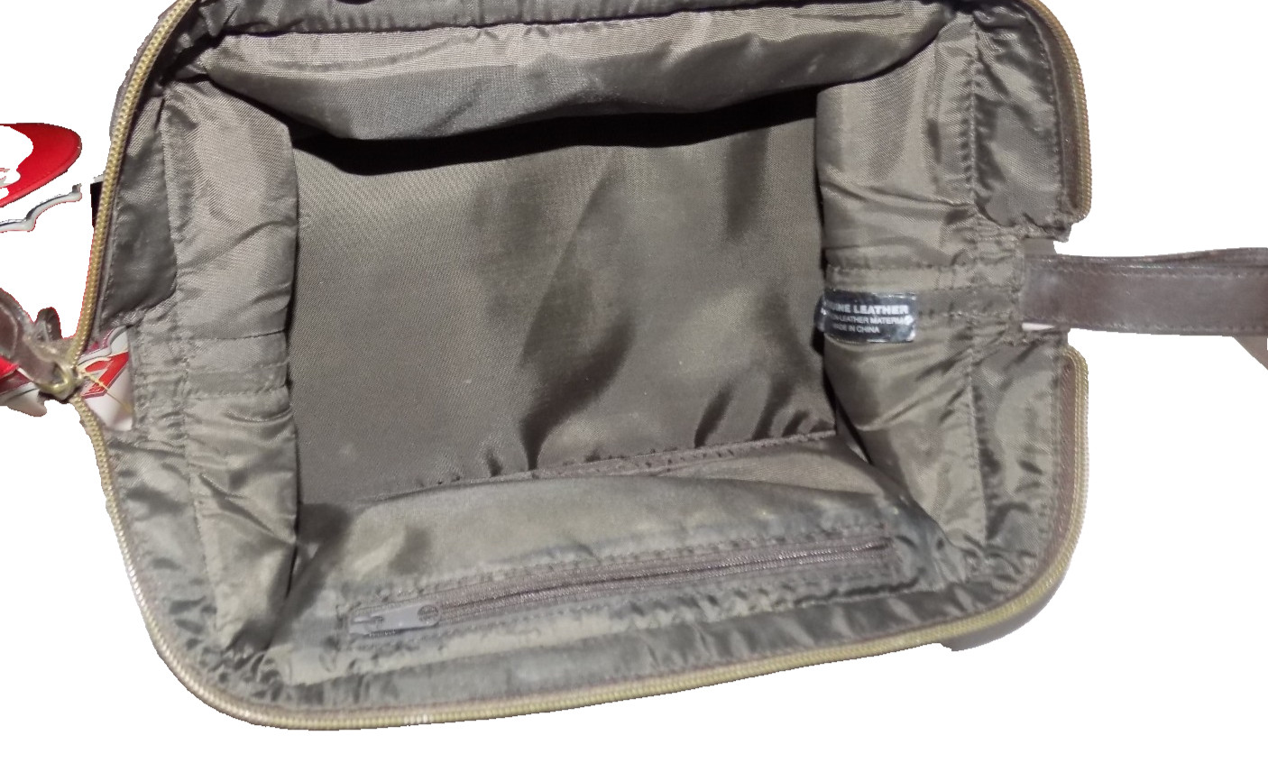vintage FOSSIL Rugged brown Leather dop kit toiletry travel bag zip around frame