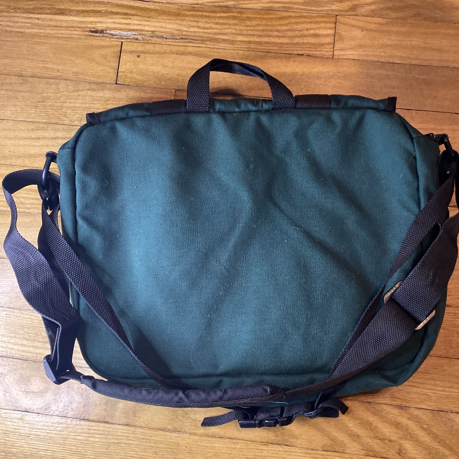 Jansport Green Laptop Messenger School Business Professional Bag