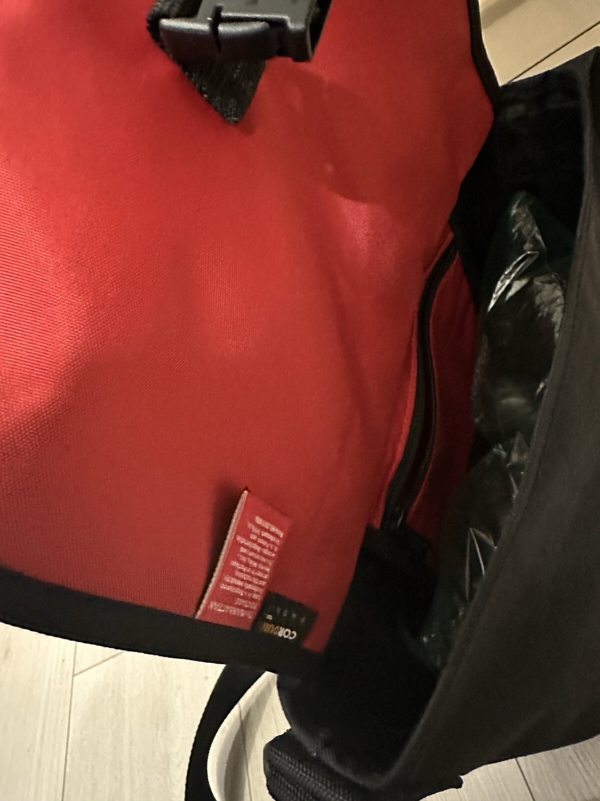 Manhattan Portage Straphanger Messenger Bag Small Black
