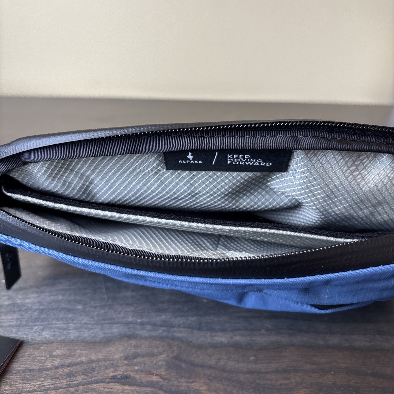 ALPAKA Flight Sling 2L Blue Axoflux Crossbody Bag Travel Lightweight NEW
