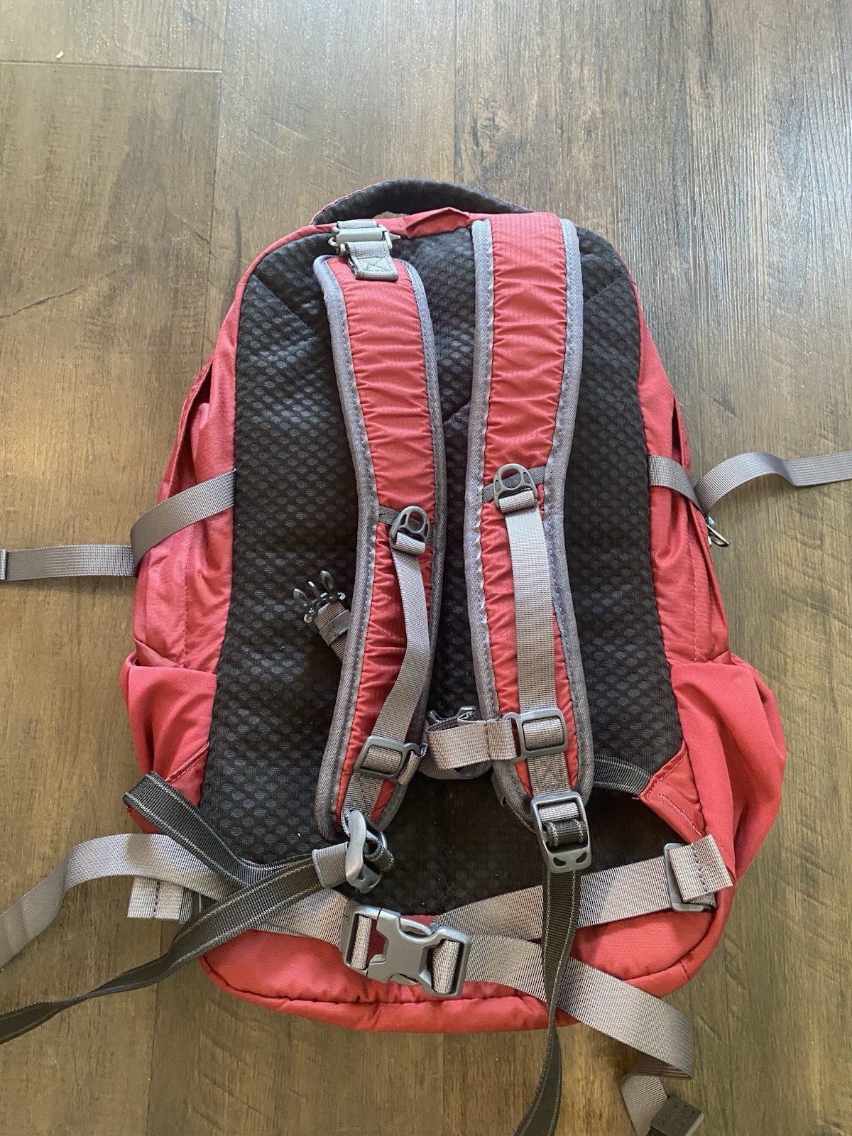 Pacsafe Venturesafe G3 25L Backpack Red Anti Theft Travel Laptop Bag eXomesh⁠