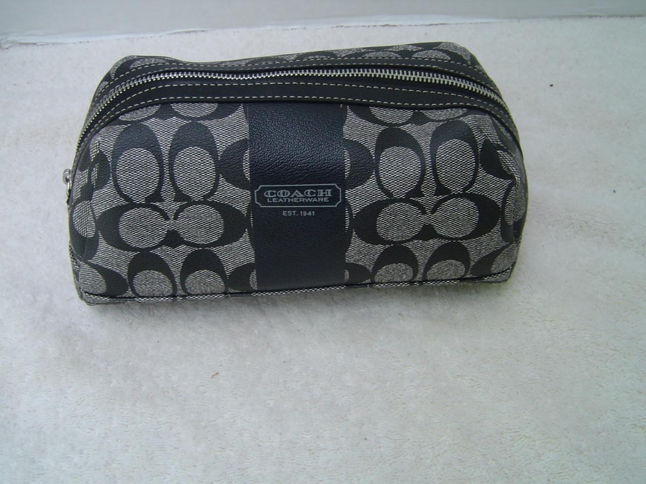 AUTHENTIC COACH MENS BLACK AND WHITE SIGNATURE STRIPE TOILETRY BAG VGC