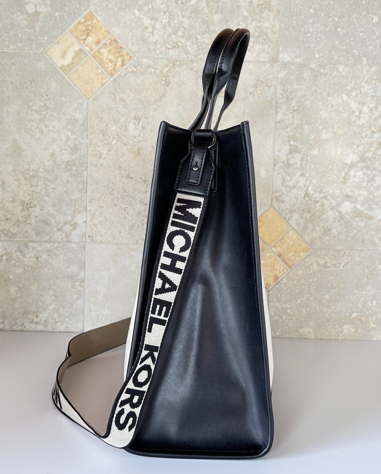 MICHAEL KORS COOPER XL COMMUTER STRUCTURED TOTE SHOULDER BAG NATURAL BLACK