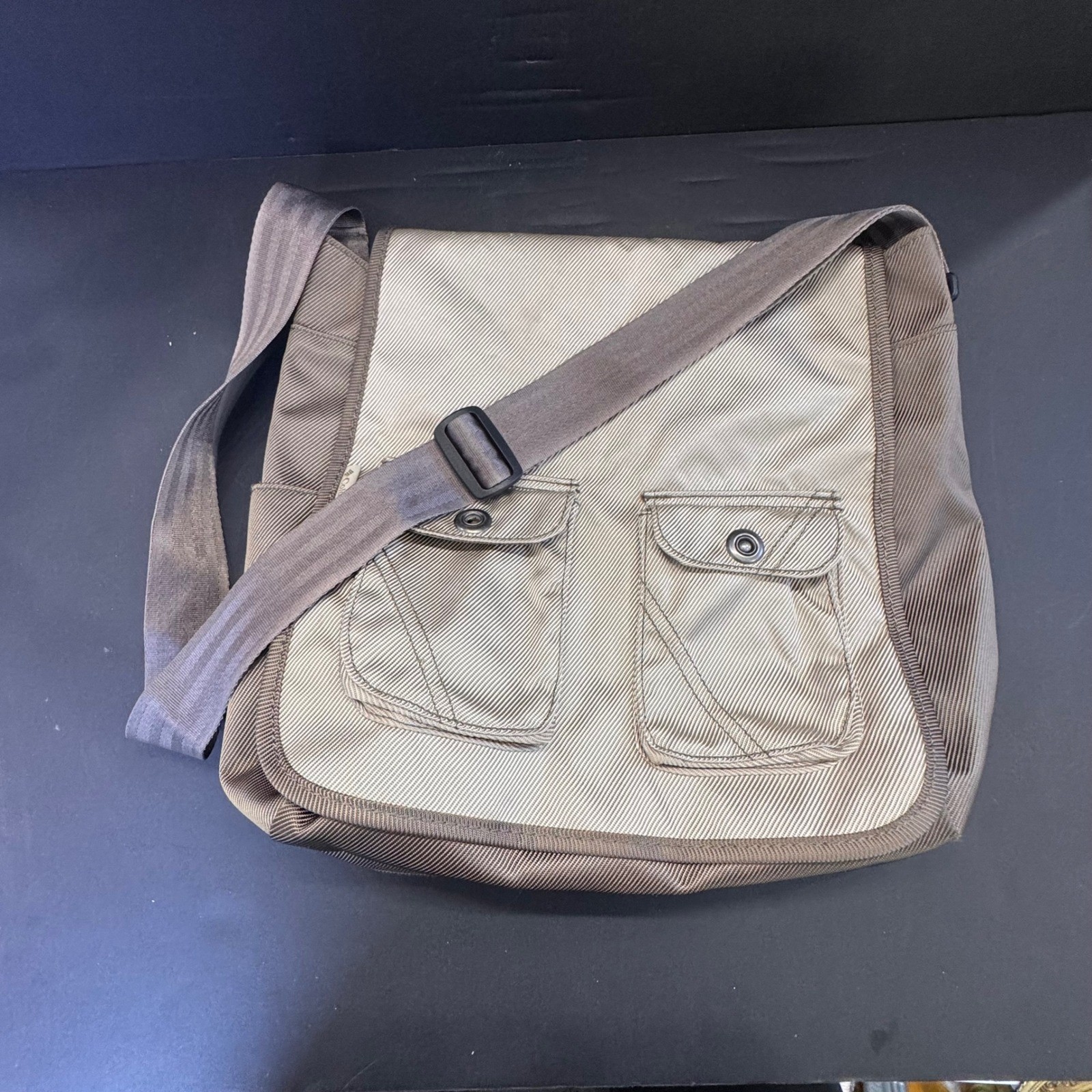 Columbia Messenger Bag Tan Brown Nylon Crossbody Flap Utility Pockets Travel Bag