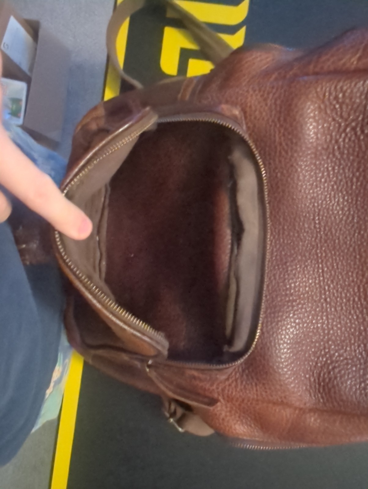 Buffalo Jackson Trading Co. Leather Messenger Bag/Backpack