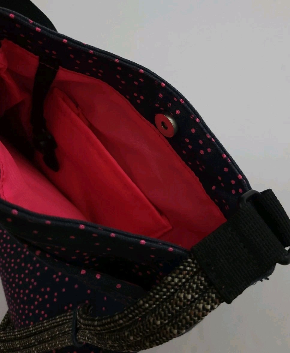 Kavu Dotted Pattern Canvas Side Shoulder Bag Retro Travel Tech Outdoors Vtg USA