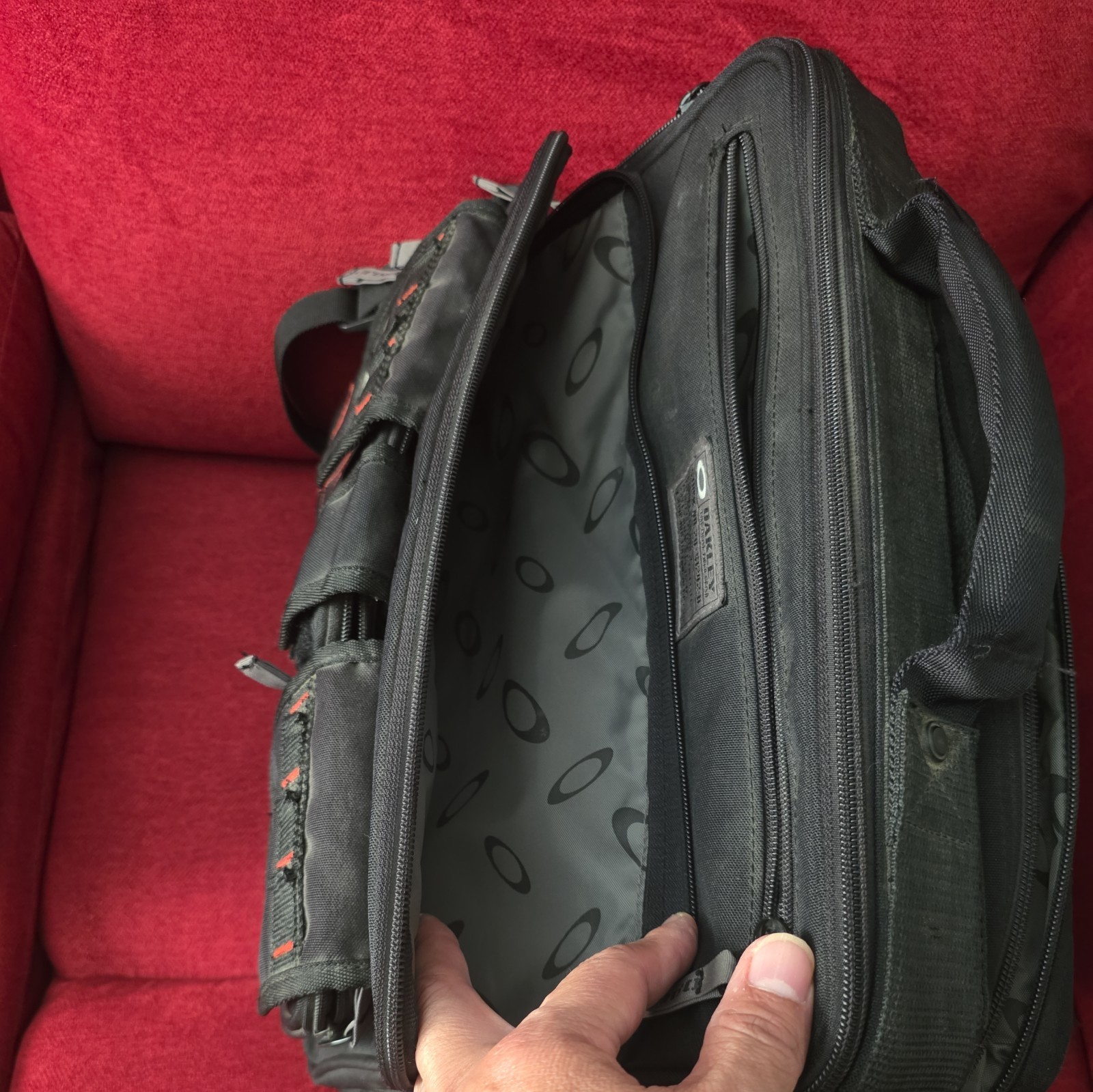 Oakley Tactical Field Gear AP Laptop Computer Bag Black Messenger Crossbody