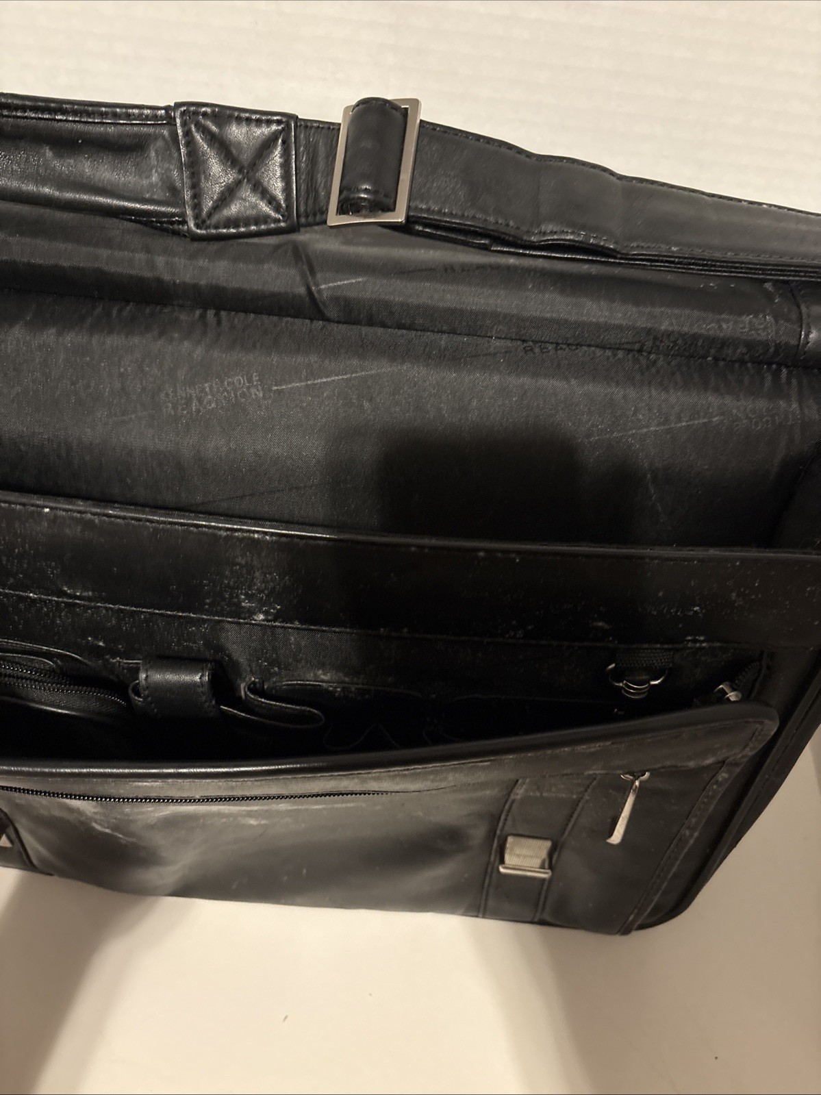 Kenneth Cole Reaction BLACK REAL LEATHER EXPANDABLE MULTI COMPARTMENTS BRIEFCASE