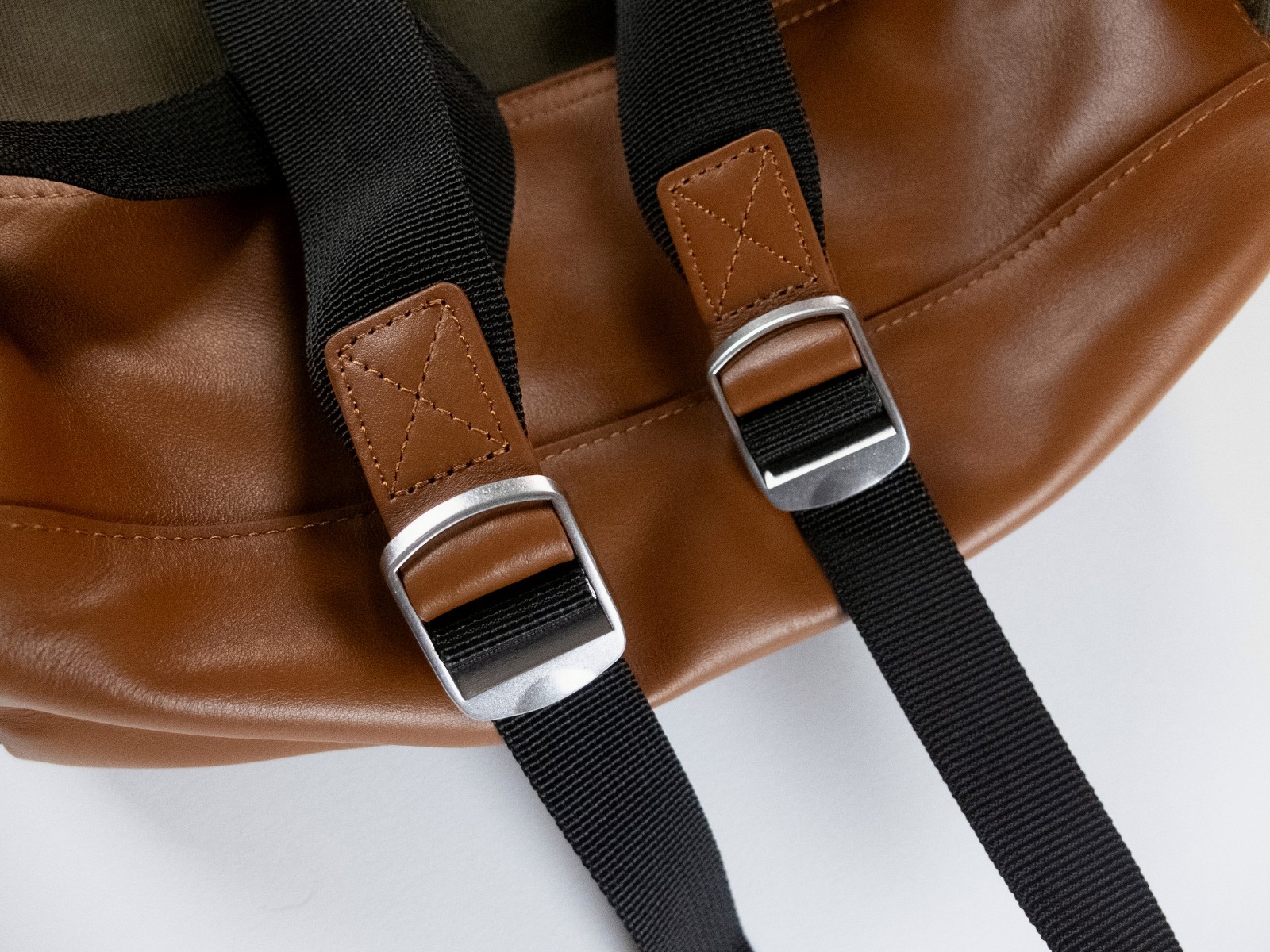 (NO CUSTOMS TAX) PS PAUL SMITH mainline khaki green canvas & leather backpack