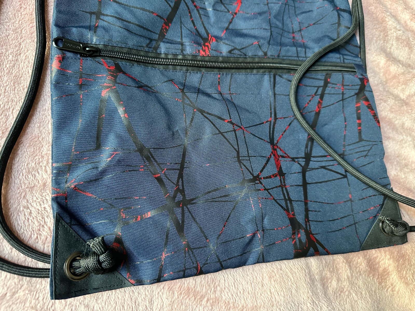 Water Resistant Dark Blue Drawstring Backpack w Zipper Pocket & Abstract Design