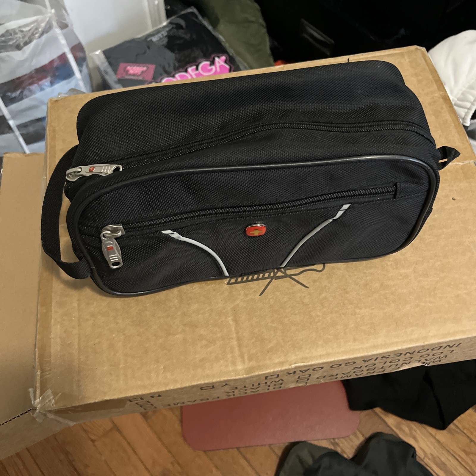 Black Swiss Hand Bag Carrying Case With Zipper Pockets And Handle