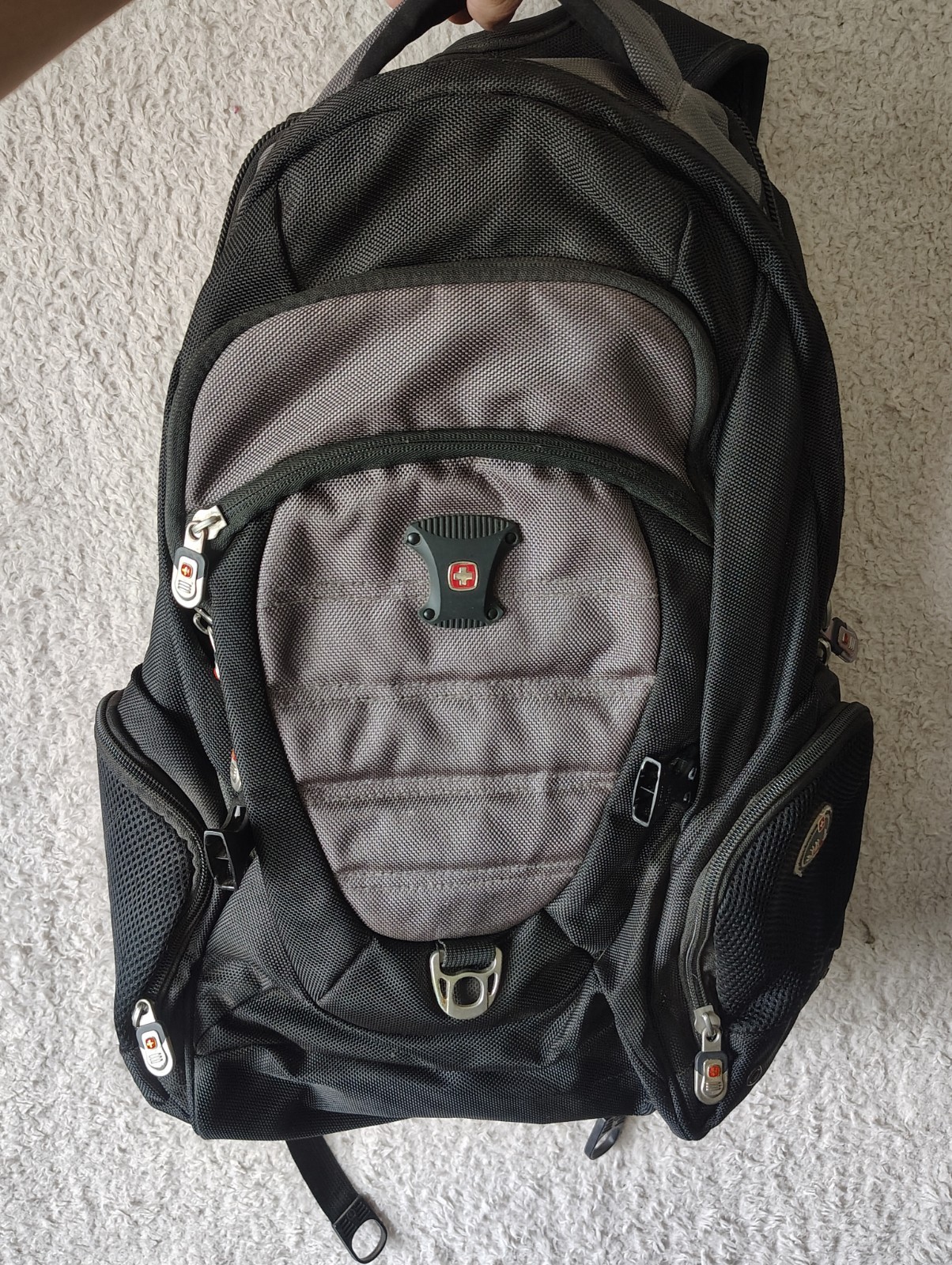 Swiss Gear Air Flow Victorinox Backpack / Large Size