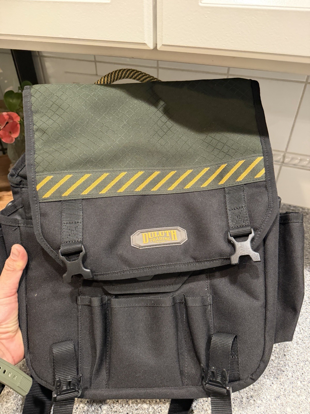 Duluth Trading Laptop Mechanic Electrician Multi Pocket Messenger Tool Bag New