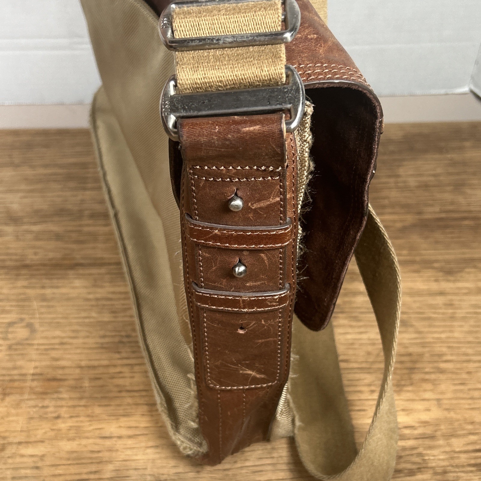Fossil Messenger Bag Men’s Green Brown Nylon Leather Case Carry Distressed