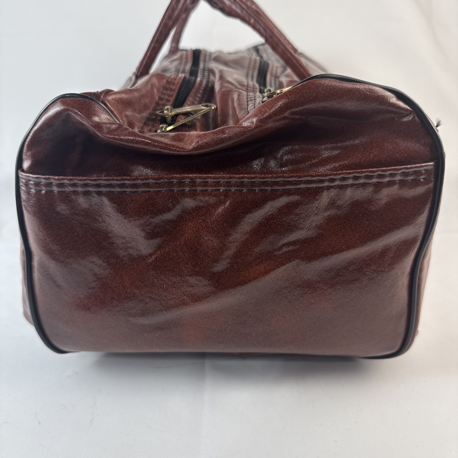 Wilson Vintage Spellout Duffle Bag Logo Red Brown Gold Faux Leather Gym Travel