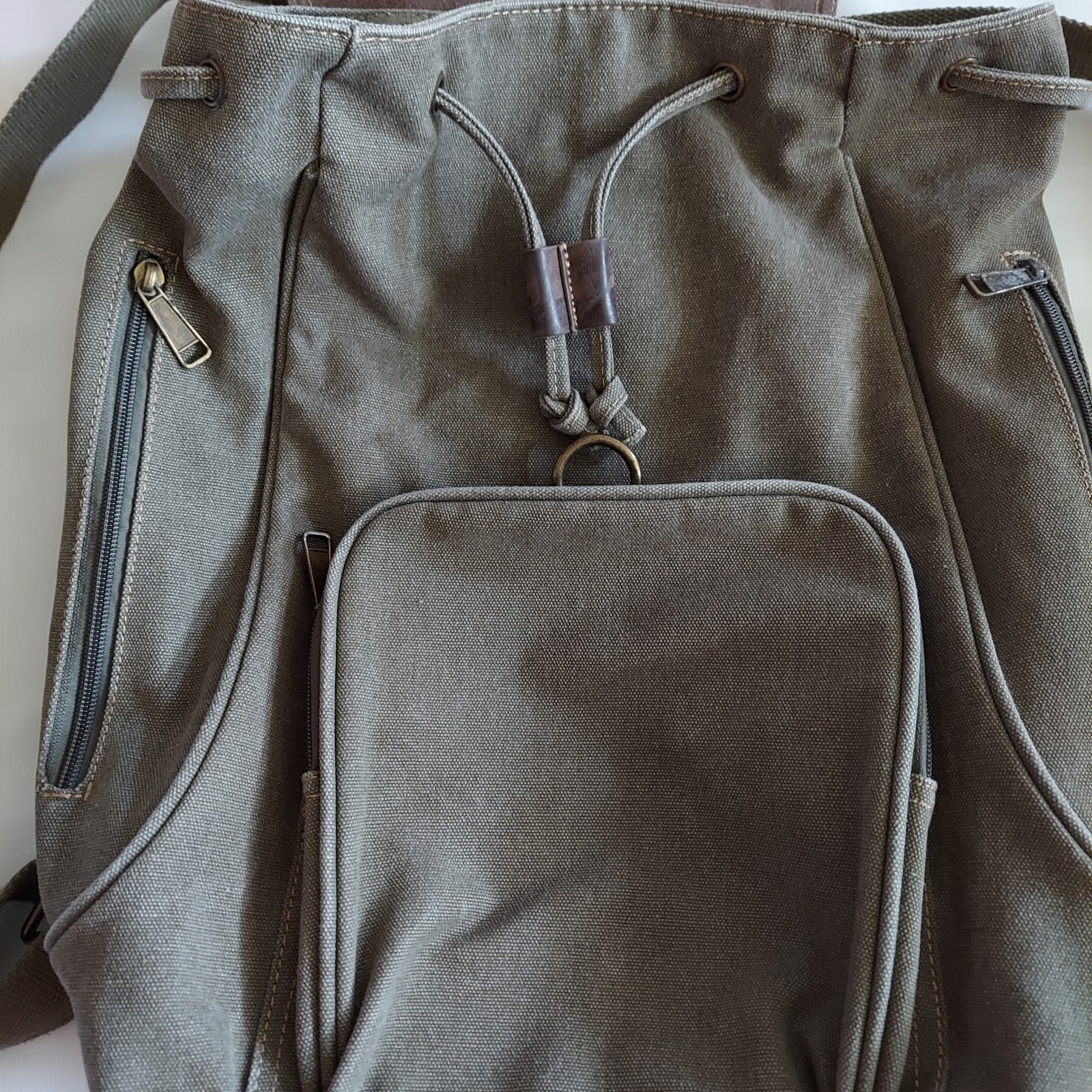 Cargoit Green & Brown Canvas Rucksack Backpack Drawstring with Clasp Closure