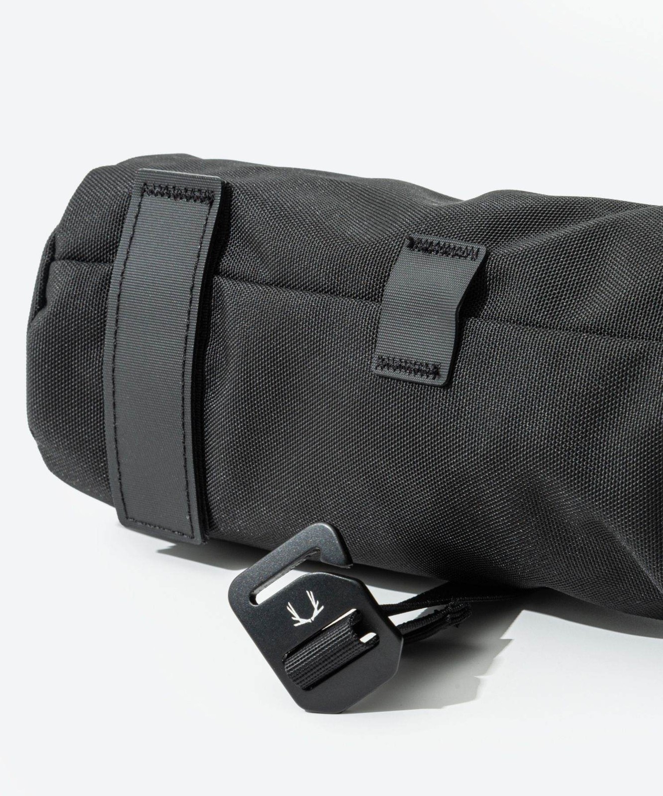 BLACK EMBER WATER BOTTLE HOLDER Men’s Drink Holder, Shoulder Bag, Black