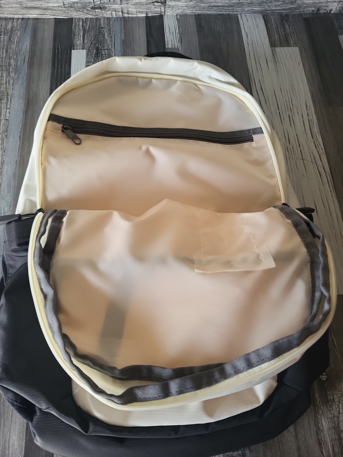 NWT Adidas PHEM Pheom Backpack Unisex OSFA 16″ Laptop Bookbag Black / Gray