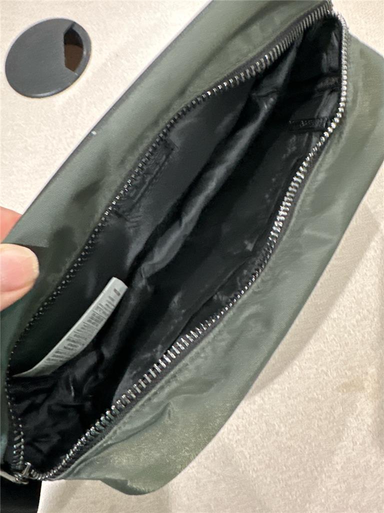 Roberto Cavalli Men’s Dopp Kit Khaki Travel Casual 10″ x 5″ x 4″ NEW