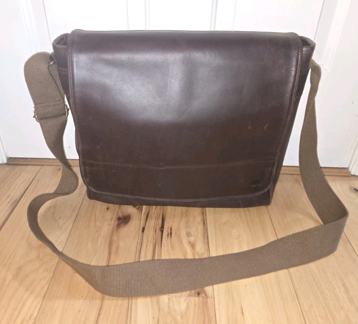 Buffalo Jackson Trading Company Leather Laptop Bag Shoulder Messenger Brown Work