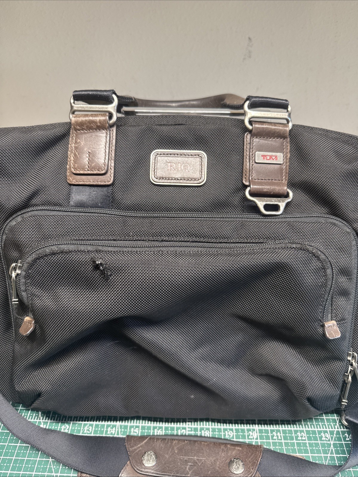 Tumi Business Bag ALPHA BRAVO Yuma Slim Brief Professional Travel Bag Initialed