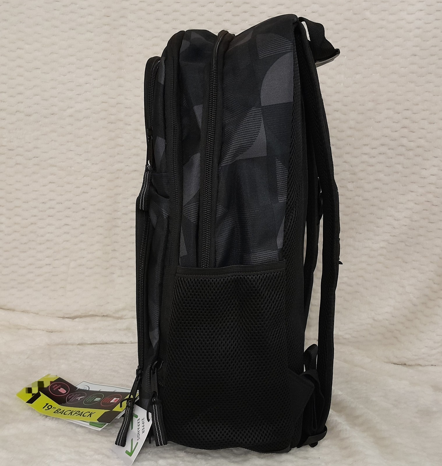 Eastsport Unisex Pro 19″ Backpack Expandable Recycled Studio Geo Black Gray