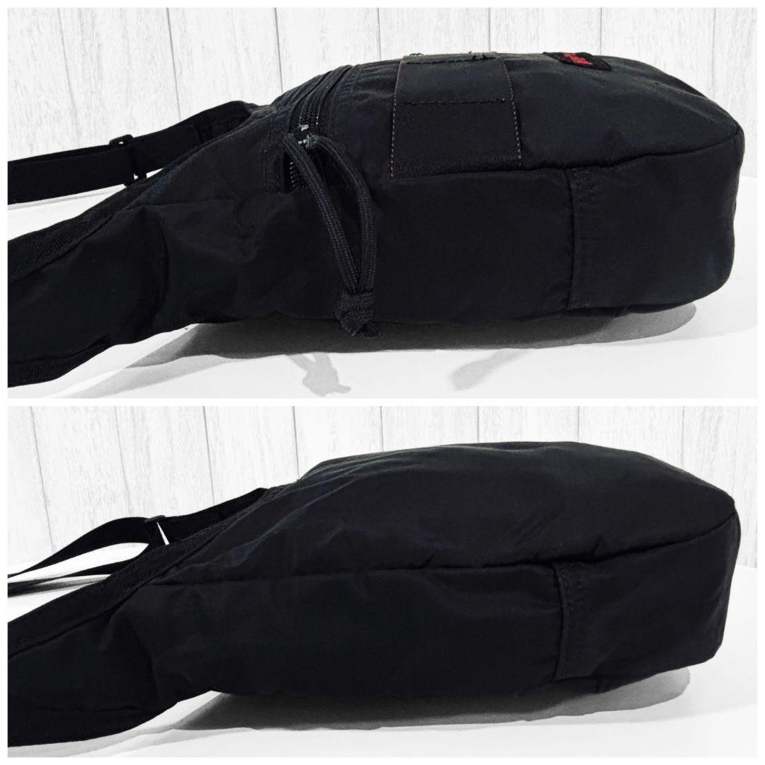 BRIEFING Black Nylon Shoulder Bag Crossbody Made in Japan Men’s Size 22cm