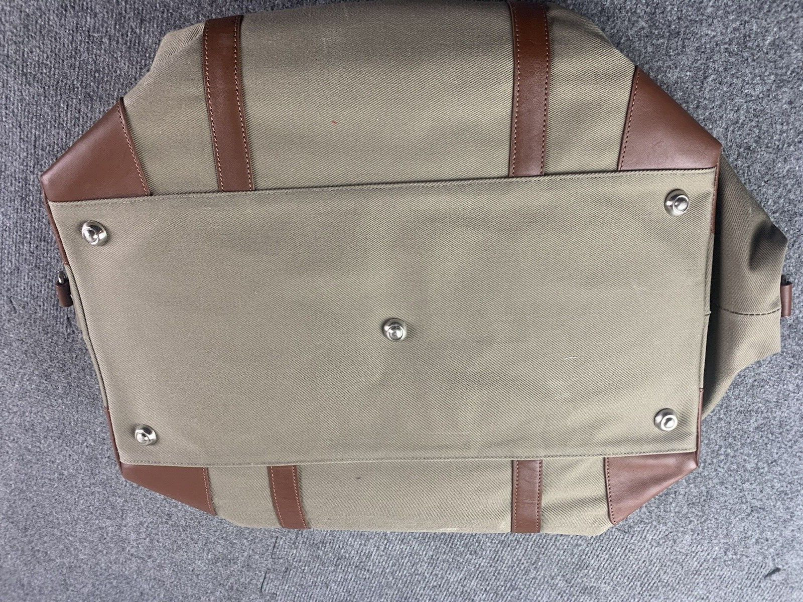 Cutter & Buck Top Grain Leather Trim Durable Cotton Twill Duffel Bag NWT