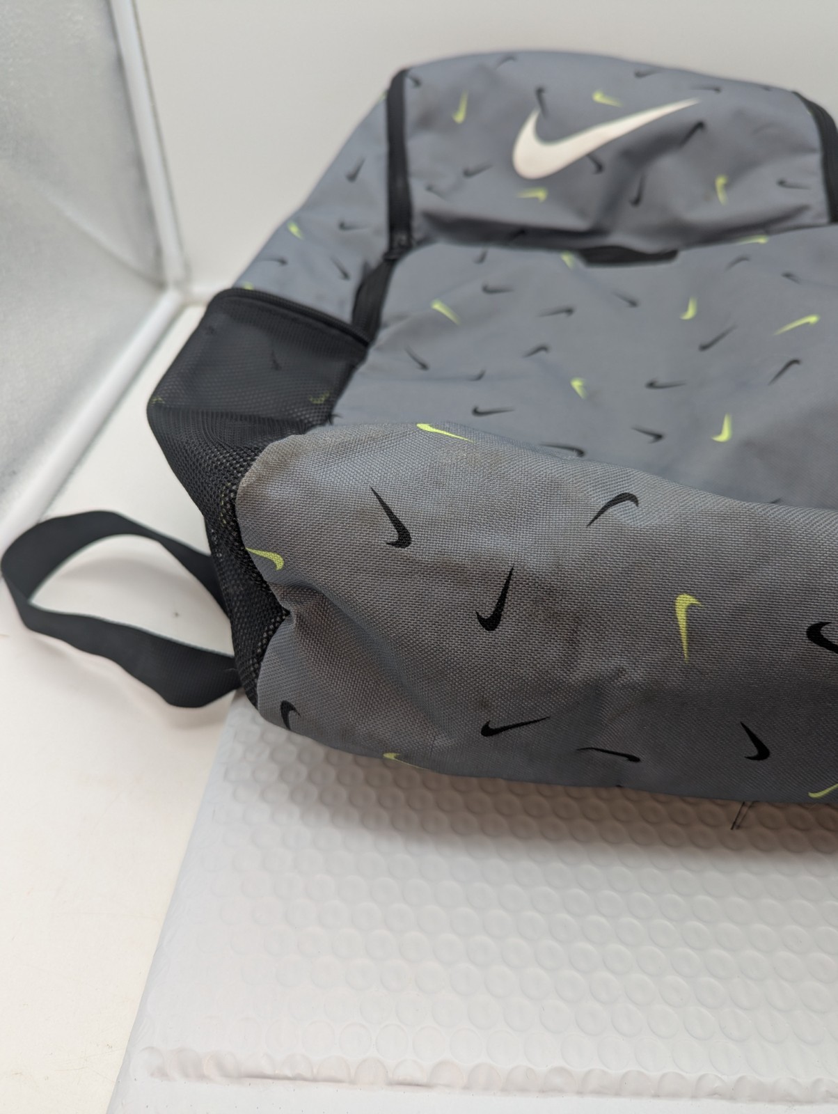 Nike Brasilia All Over Print Backpack Training Gym Gray/Black BA6039 Used