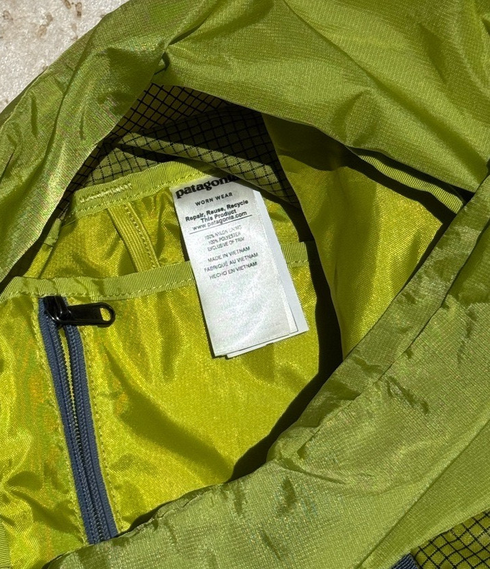 Patagonia Lightweight Black Hole Cinch Pack 20L Green Daypack Backpack