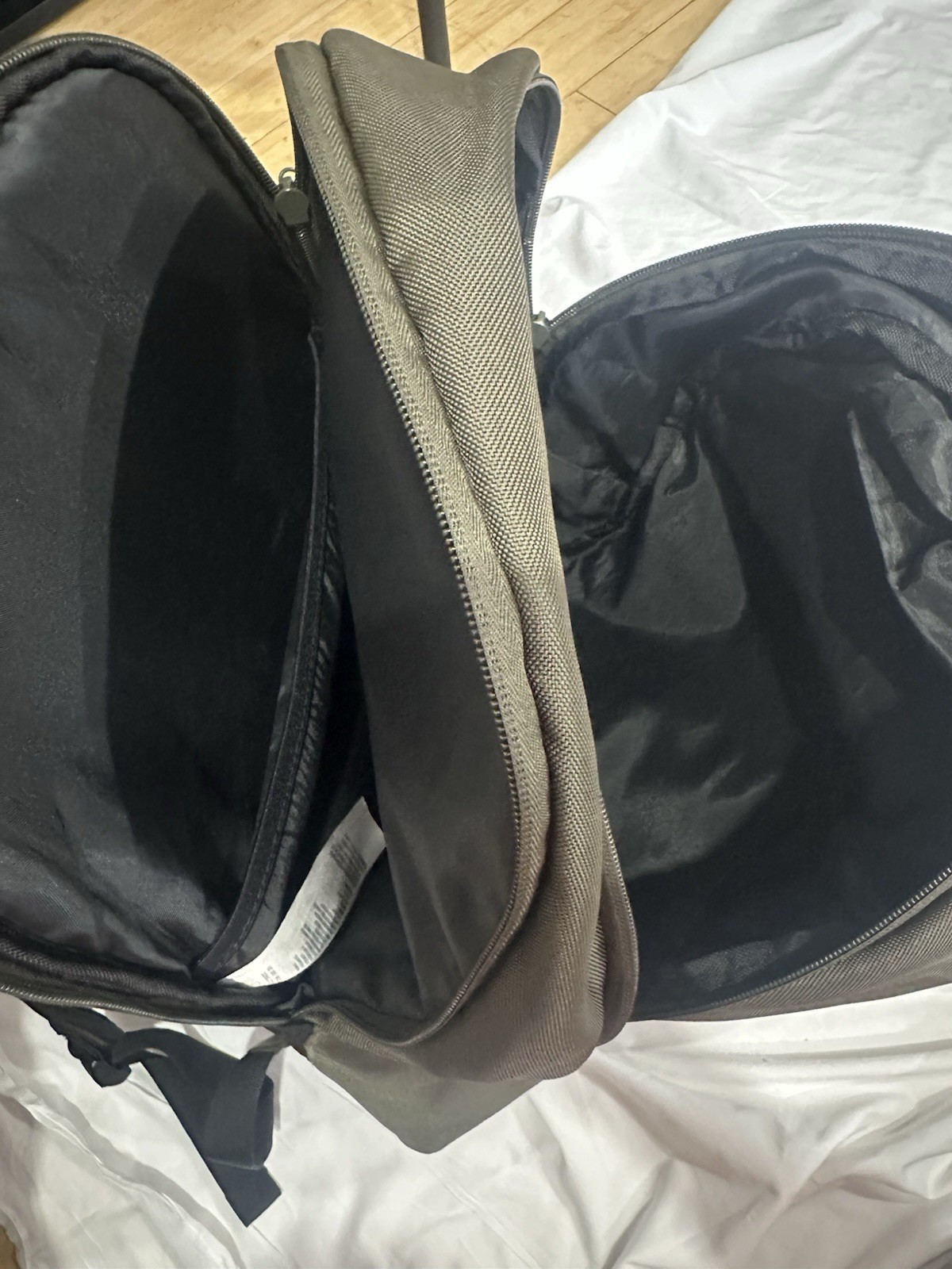 Hurley Green/Black Zip Backpack Large Padded Adjustable Straps Unisex