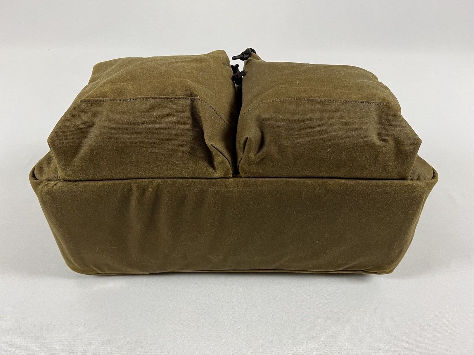 FILSON 48-HOUR TIN CLOTH DUFFLE BAG DARK TAN NWT