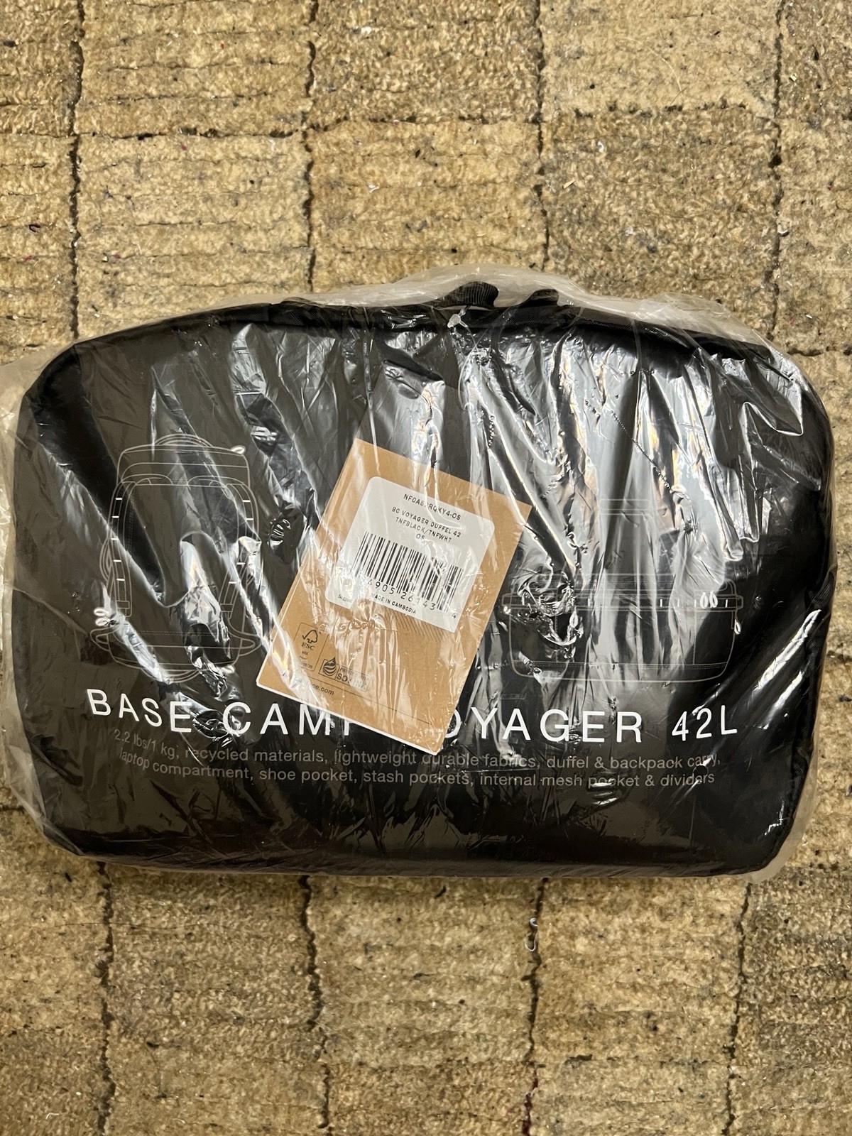 THE NORTH FACE Base Camp Voyager Duffel—42L – PFAS Free, TNF Black/TNF White-NPF