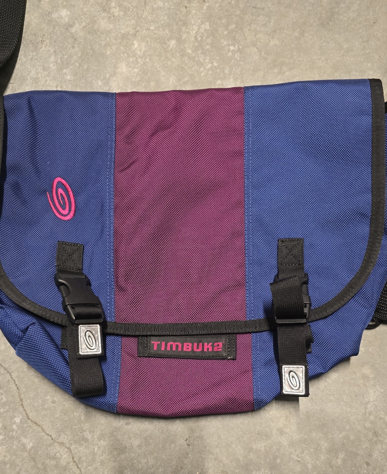 Vintage Timbuk2 Messenger Bag Small Blue Purple Two Tone Bike Laptop Crossbody