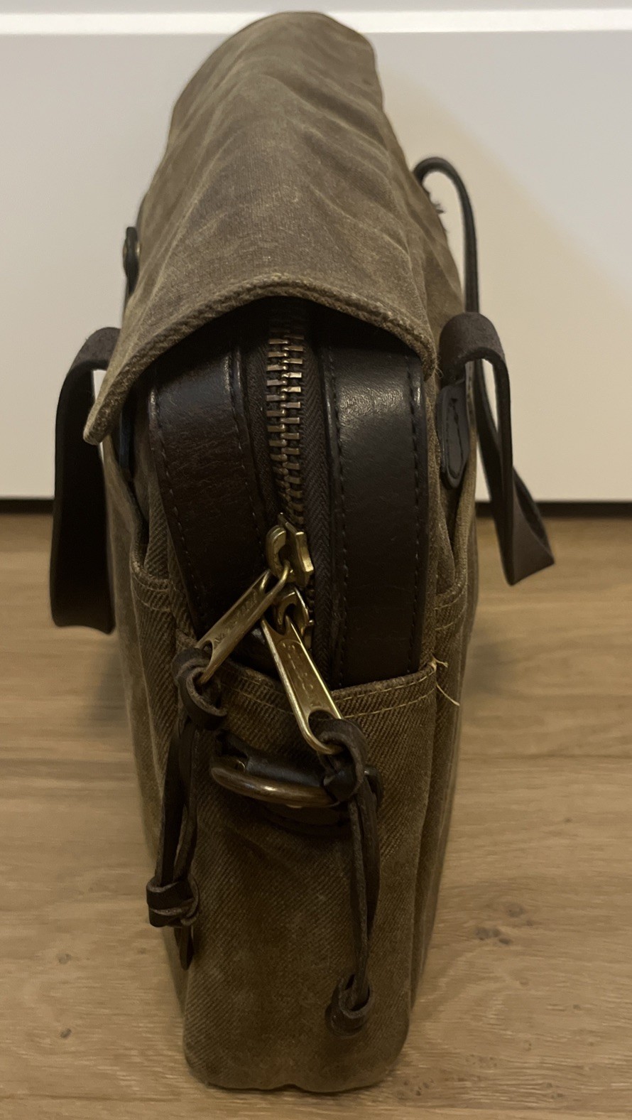 Filson Rugged Twill 256 Original Briefcase | Patina | MiUSA | Missing Strap