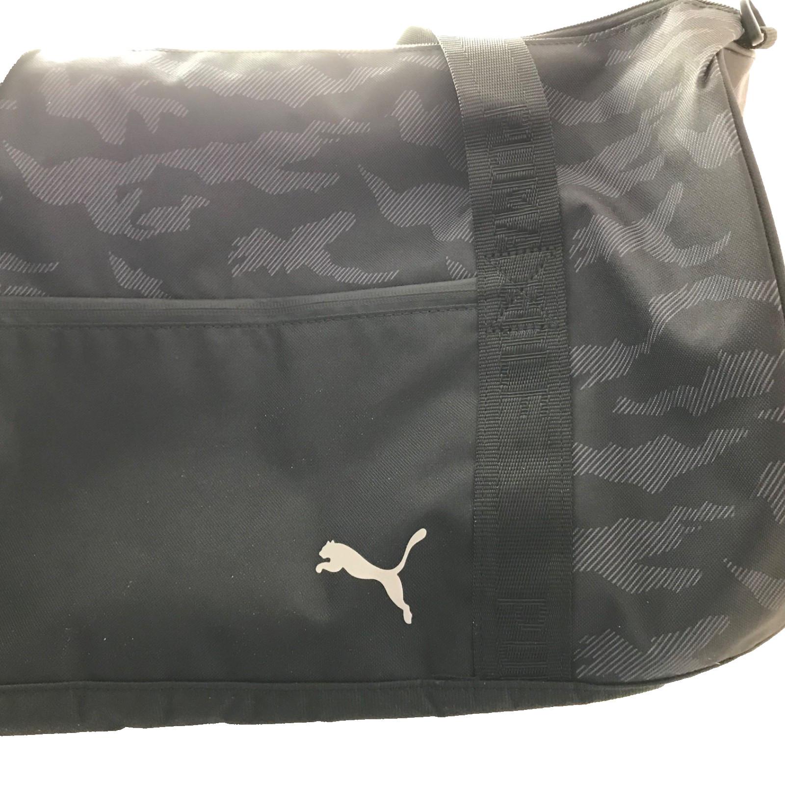 Puma Barrel BagNew with Tags Golf Duffel Bag Sport Gym Hand Carry Dark Camo-