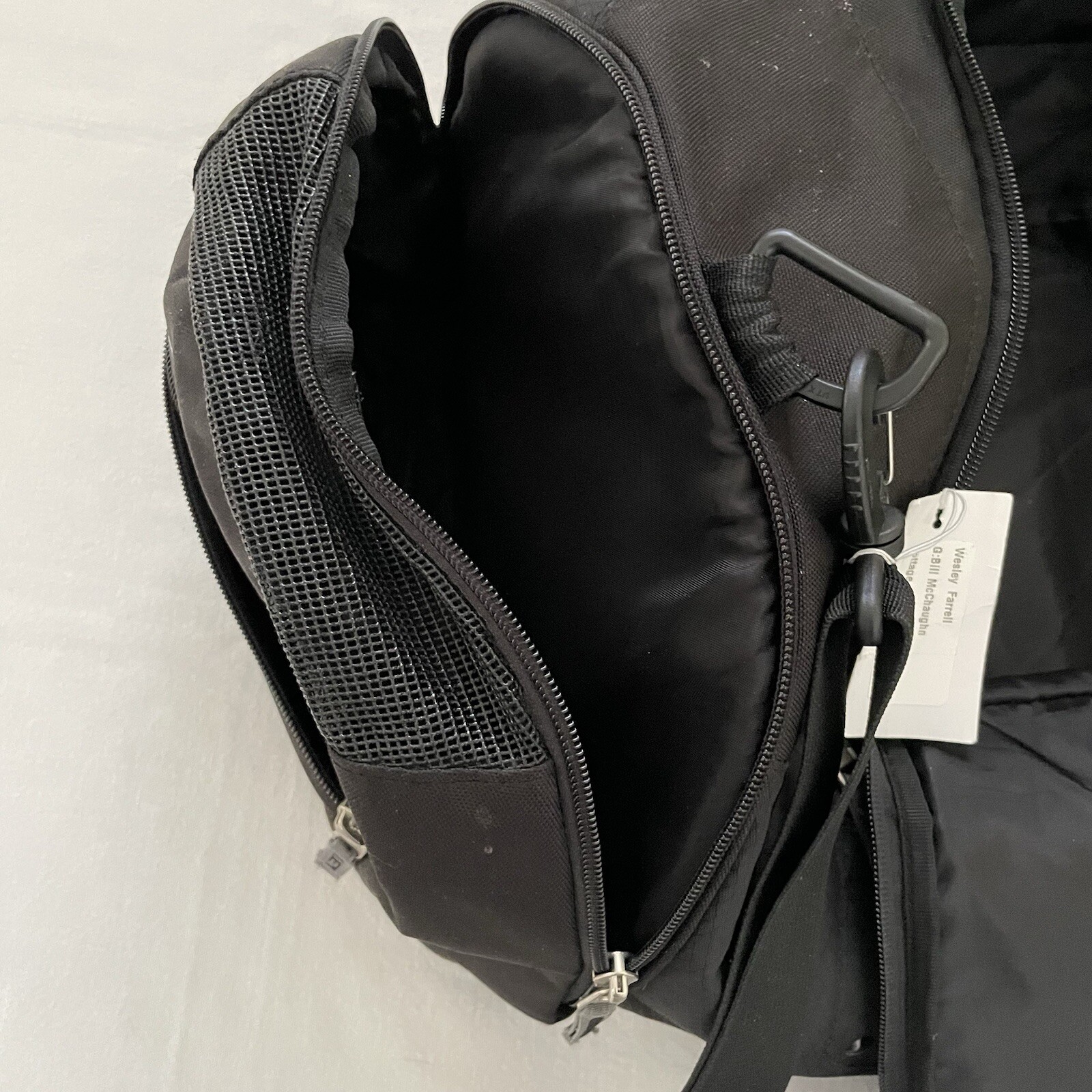 Oakley Duffle Bag Black MEDIUM Size Ad Logo Gym Light Travel Durable Material
