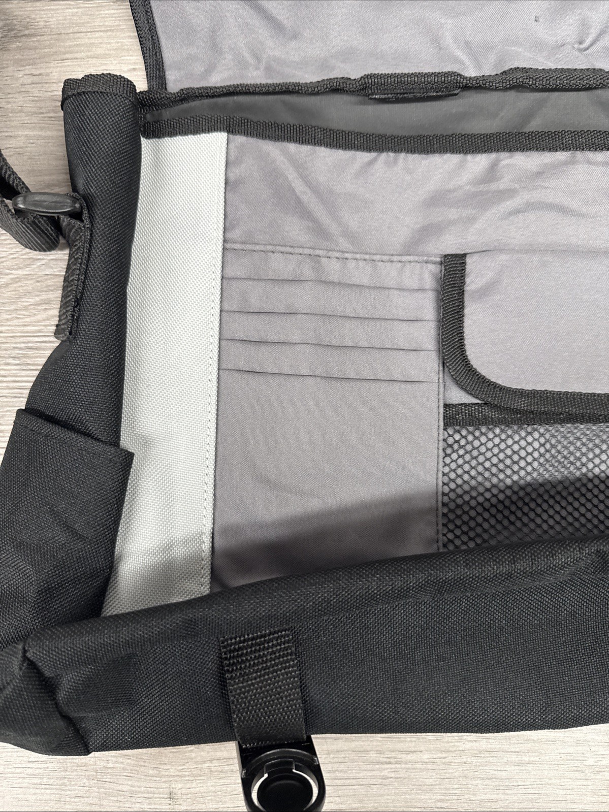 Rare Starbucks Coffee Promo Messenger/Laptop Bag Leed’s 7600-25BK- Black