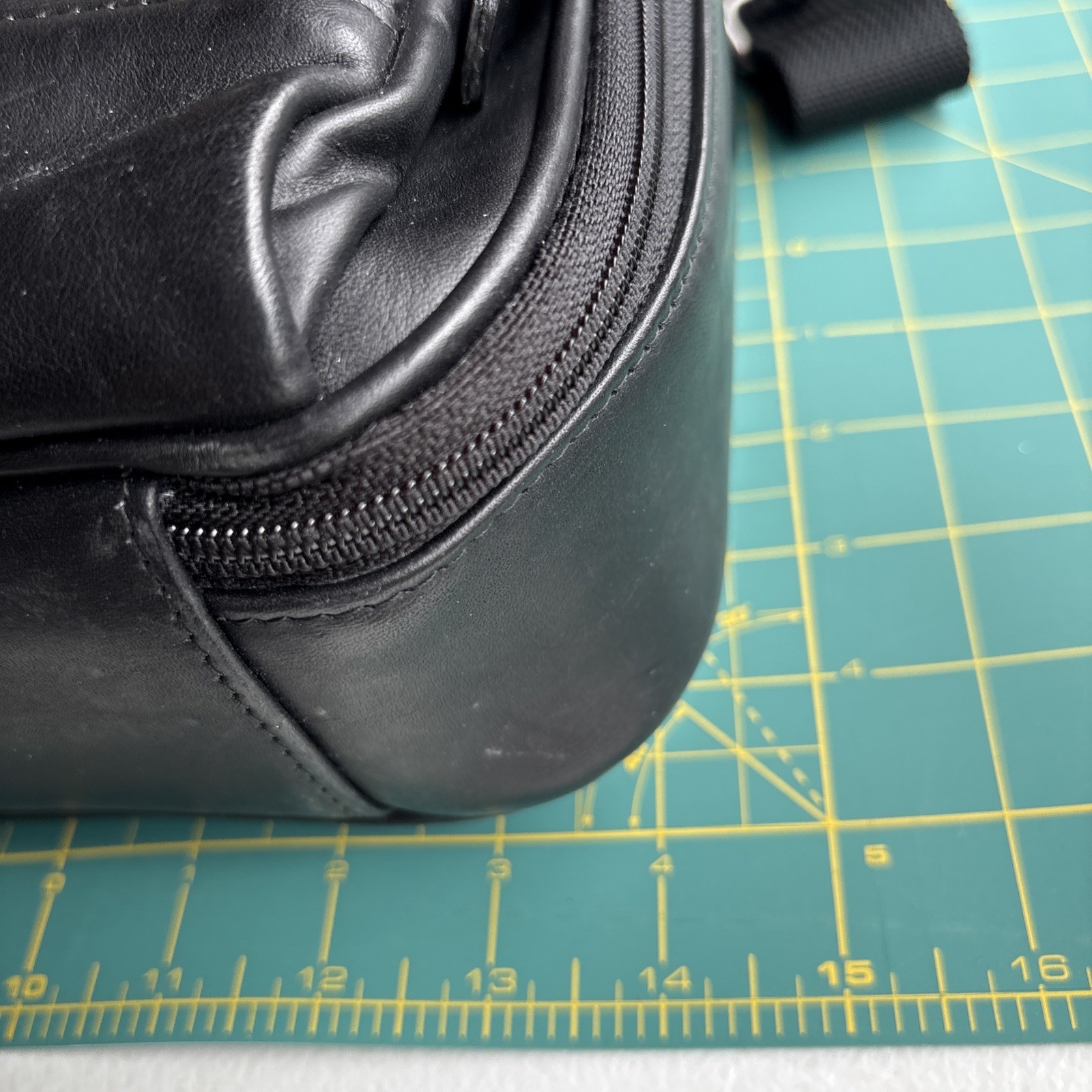 Leather HARTMANN Business Black Laptop Messenger Bags American Hero H21 VTG USA