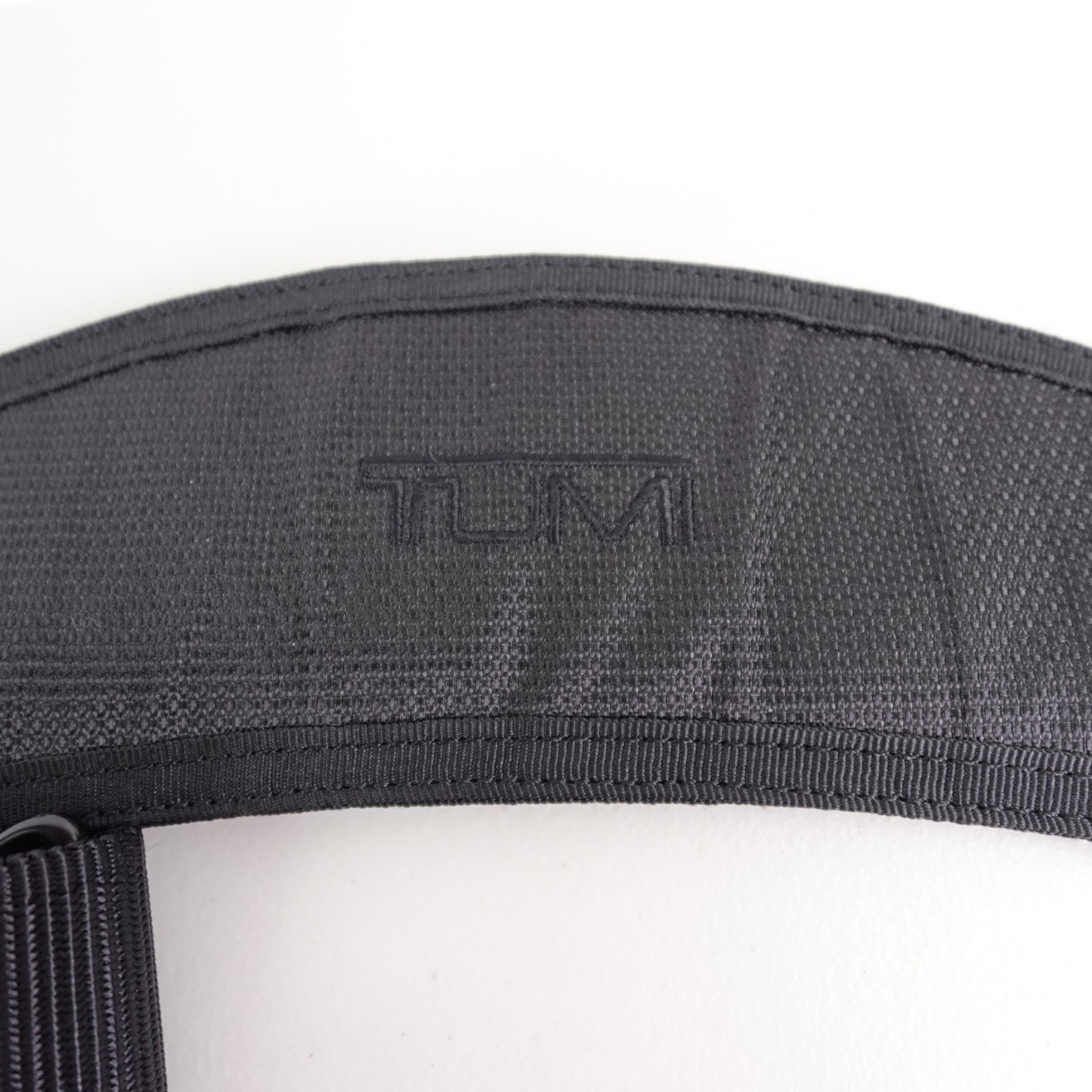 Tumi T2 Ballistic Large Messenger Briefcase Laptop Bag Nylon Black Shoulder 508C