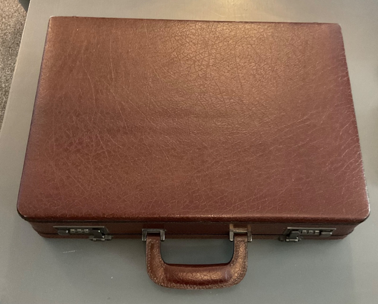 Vintage PRESTO Leather Hard Luxury Briefcase 18X13X4 Very Clean Condition