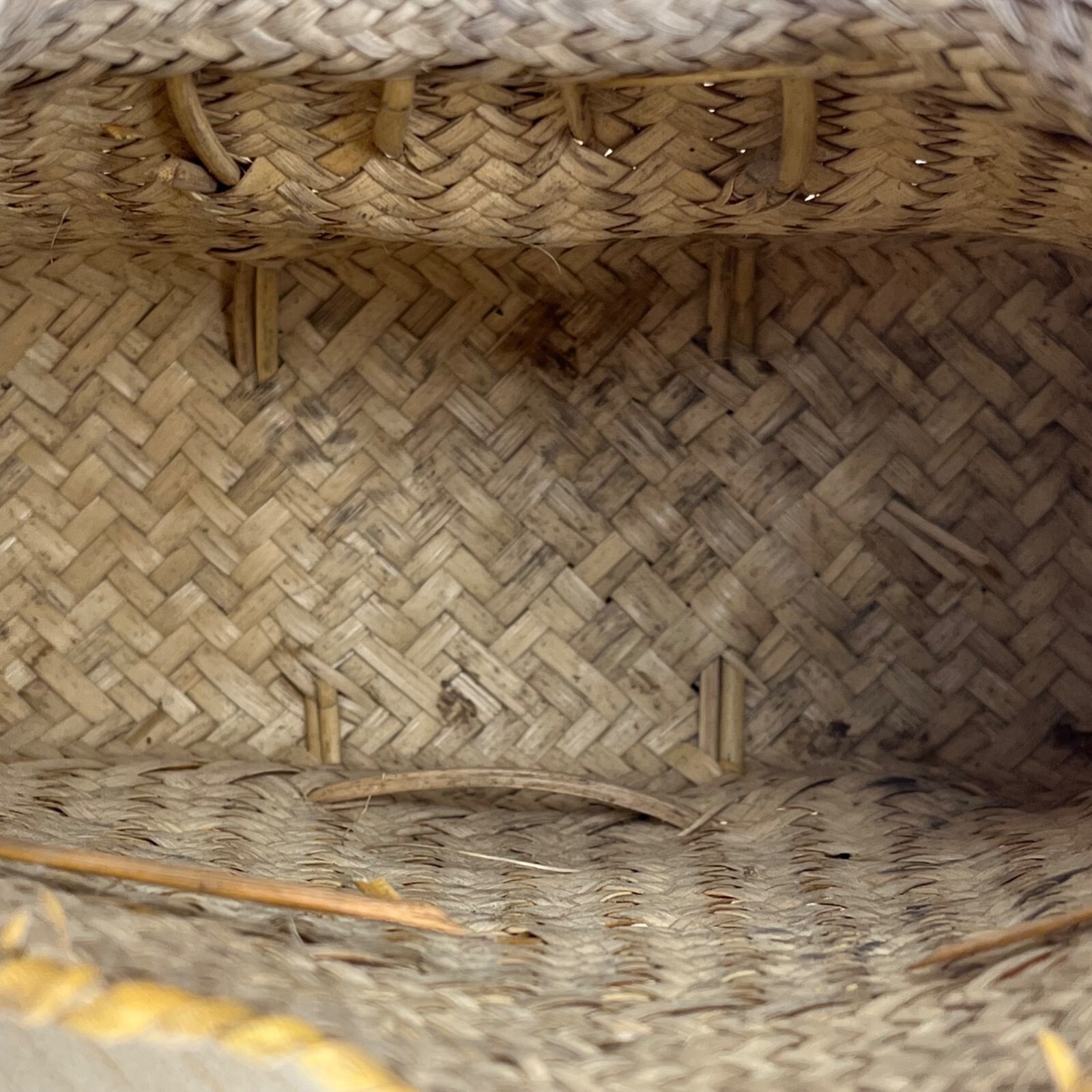 Vintage Handcrafted Philipines Natural Woven Straw Pasikin Basktet Size S
