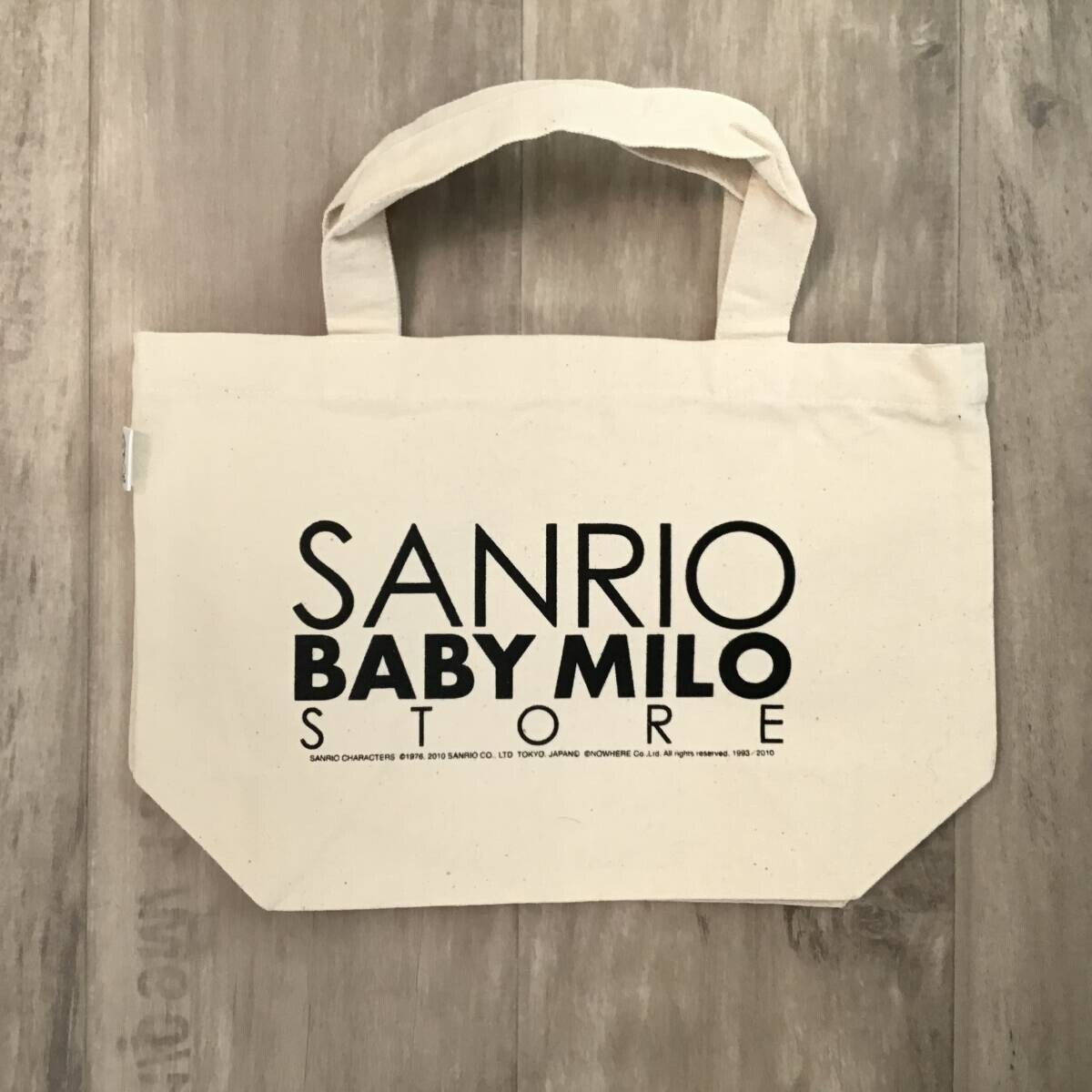 BAPE × Sanrio Hello Kitty Milo tote bag a bathing ape NIGO White