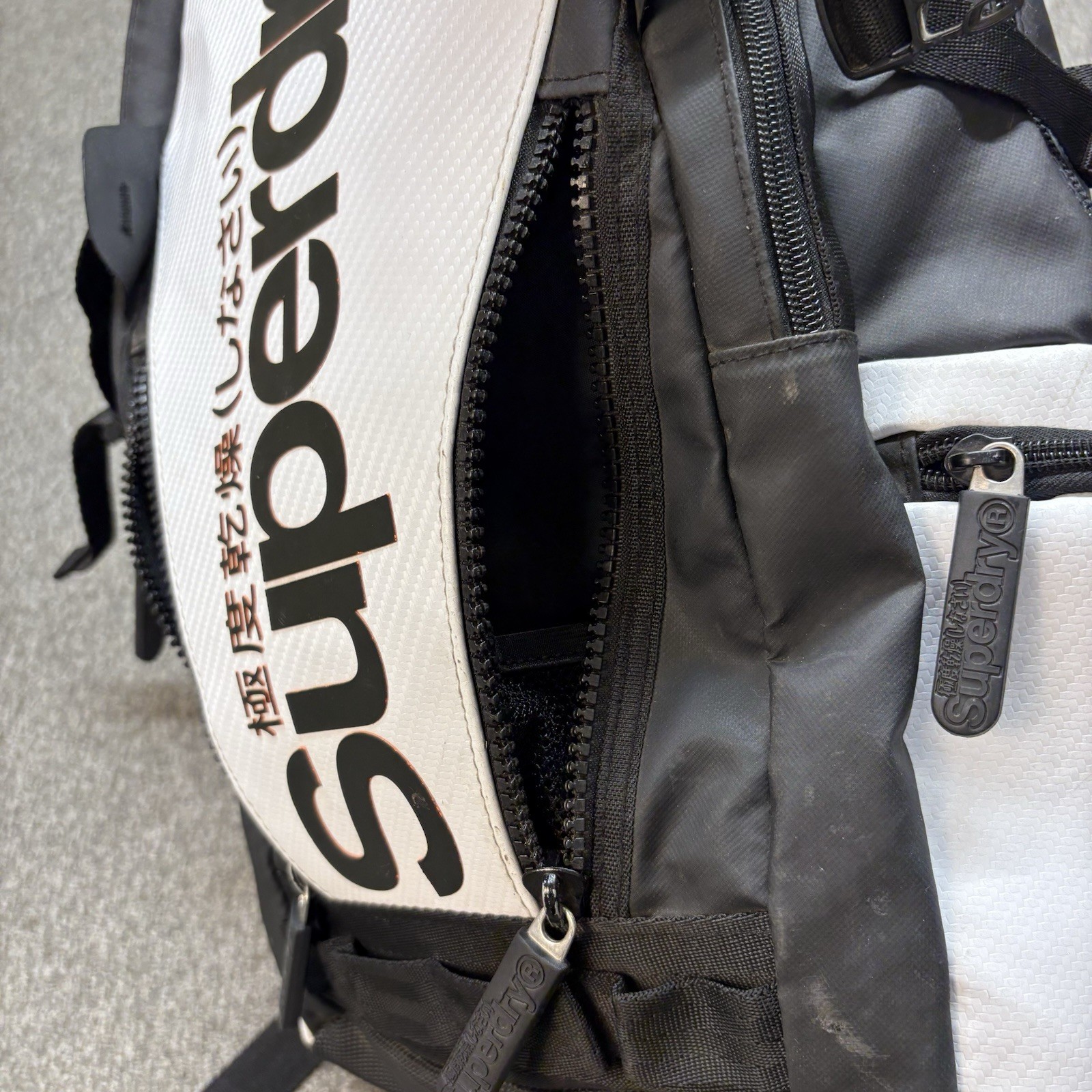 Superdry White Tarp Tech Backpack Travel Sport School Laptop Bag 21L Water Zip