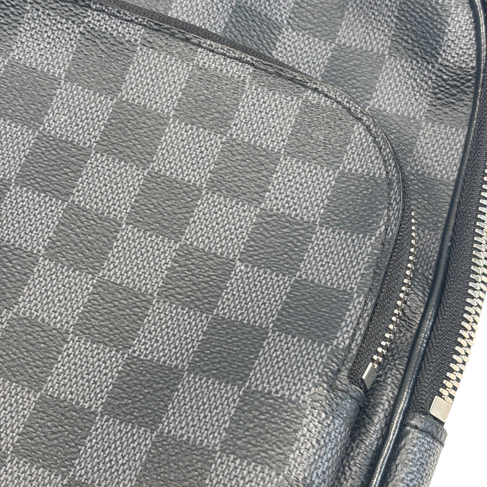 Louis Vuitton Avenue Slingbag Damier Graphite Canvas Men’s Shoulder Bag