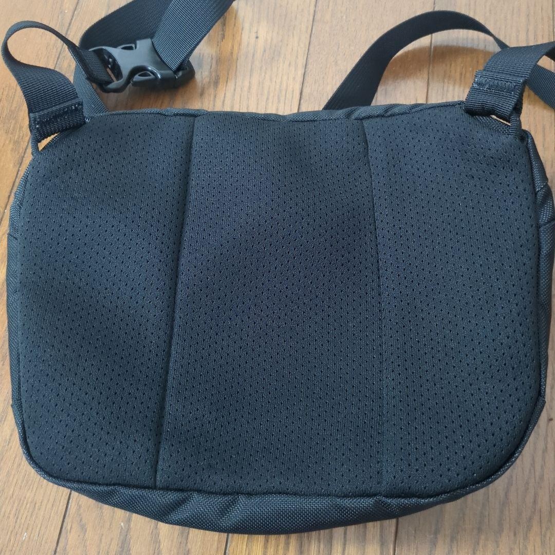 ARC’TERYX Black Shoulder Bag Unused Compact Crossbody 18x24cm